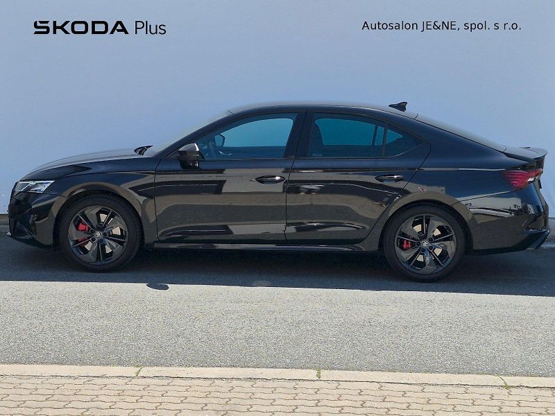 Škoda Octavia (2025) RS 2.0 TSI 195kW - fotka 3 z 33