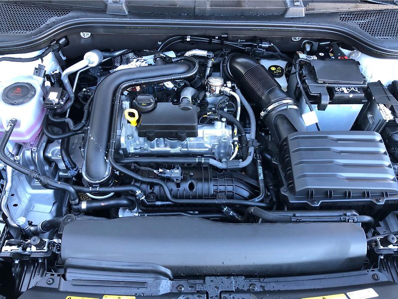 Škoda Kamiq 1,0TSI M.C.   DSG7° - fotka 30 z 30