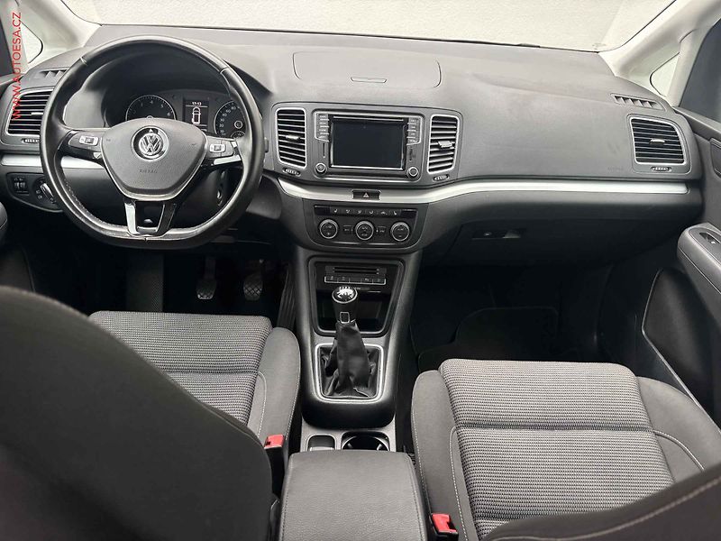 Volkswagen Sharan (2018) 1.4 TSi, Comfortline, navi - fotka 8 z 17