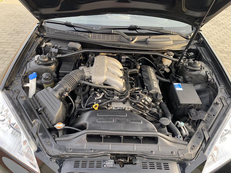 Hyundai Genesis (2013) 3.8i RS INDIVIDUAL  - fotka 55 z 57