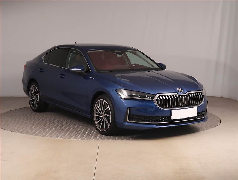 Škoda Superb (2024) 2.0 TSI - fotka 1 z 22