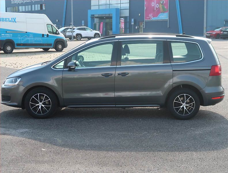 Volkswagen Sharan (2011) 2.0 TDI, Navi, Tempomat - fotka 3 z 13