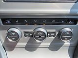 Volkswagen Golf 1,4 TSi 90kW Comfortline - náhled 17