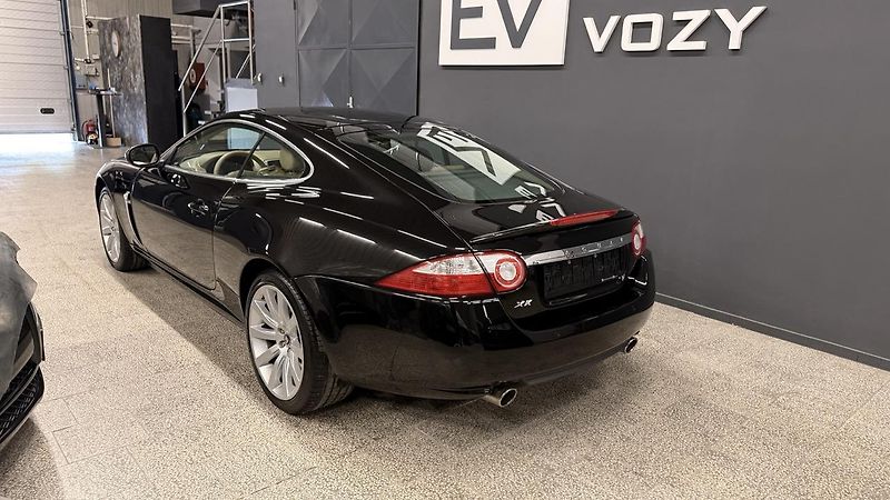 Jaguar XK (2009) V8 3.5i, REZERVOVÁNO - fotka 8 z 55