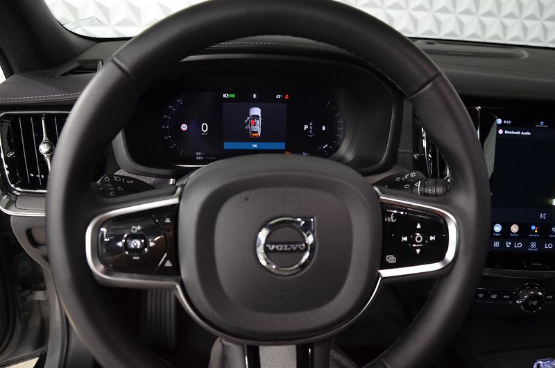Volvo V60 (2024) CC B5 Ultimate AWD AT - fotka 11 z 25