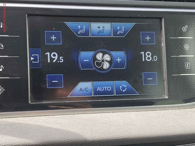 Citroën C4 Picasso (2016) 2.0HDi, ČR, Exclusive, AT - fotka 18 z 20