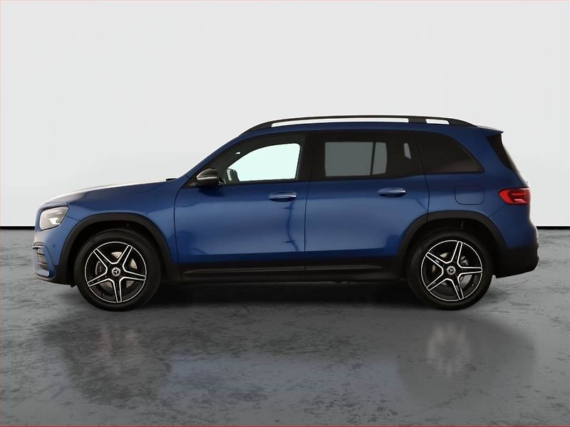 Mercedes-Benz GLB (2024) 200 d 4MATIC, AMG Line - fotka 3 z 20