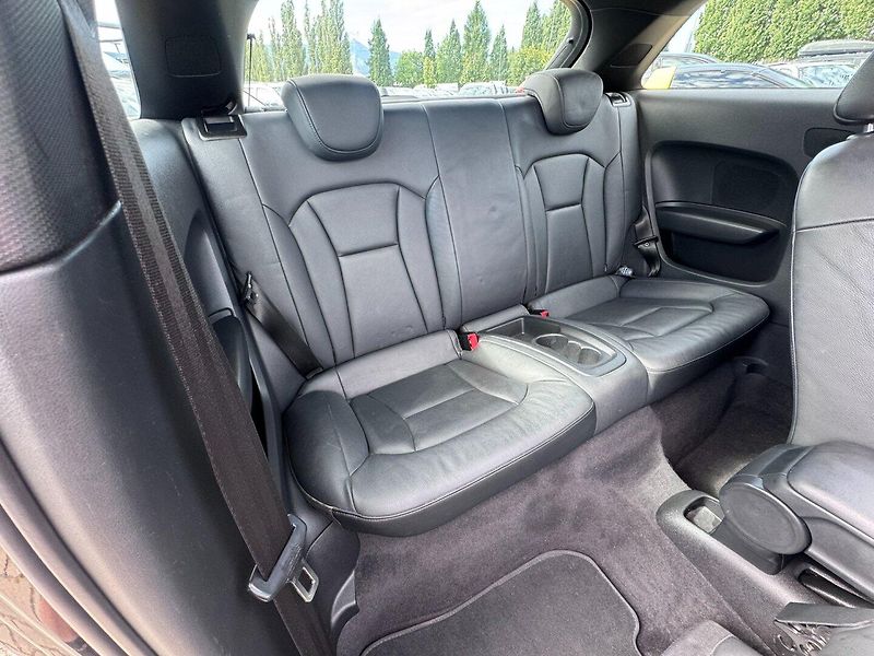 Audi A1 (2011) 1,2 TFSI 63 KW NOVÁ SPOJKA STK - fotka 40 z 50