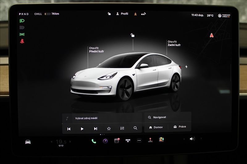 Tesla Model 3 0,0 Long Range dual motor - fotka 20 z 29