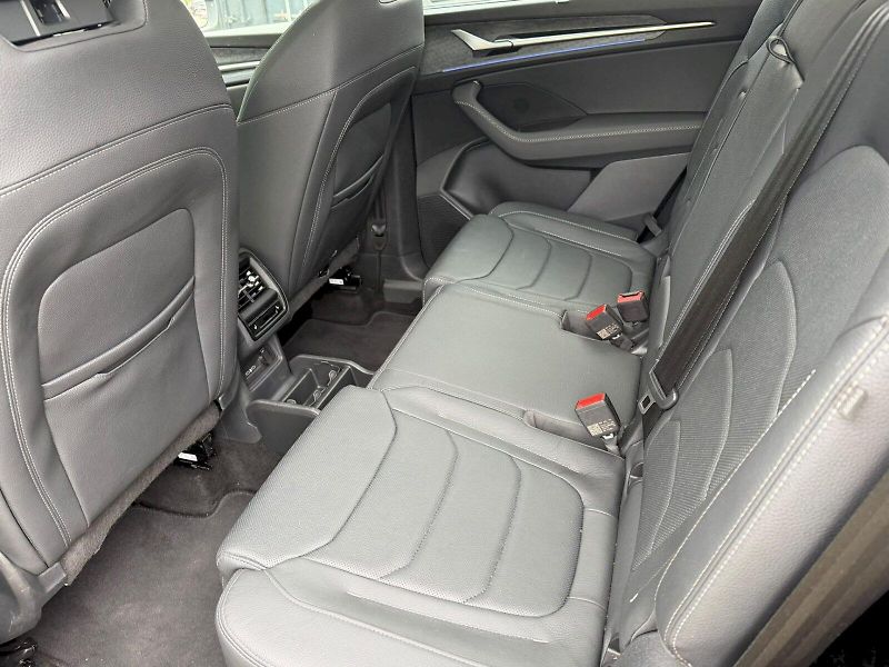 Škoda Kodiaq (2024) EXCLUSIVE SELECTION 2,0 TDI 14 - fotka 20 z 29