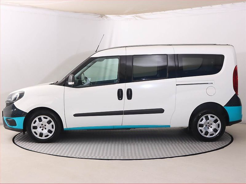 Fiat Dobló (2023) Maxi 1.6 MultiJet, 5Míst, SR - fotka 3 z 17