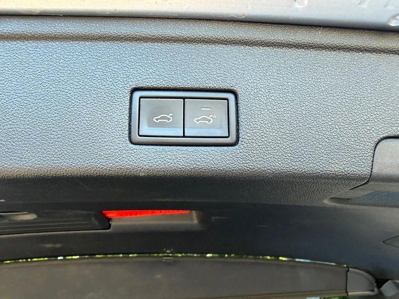 Volkswagen Touareg (2018) - fotka 27 z 28