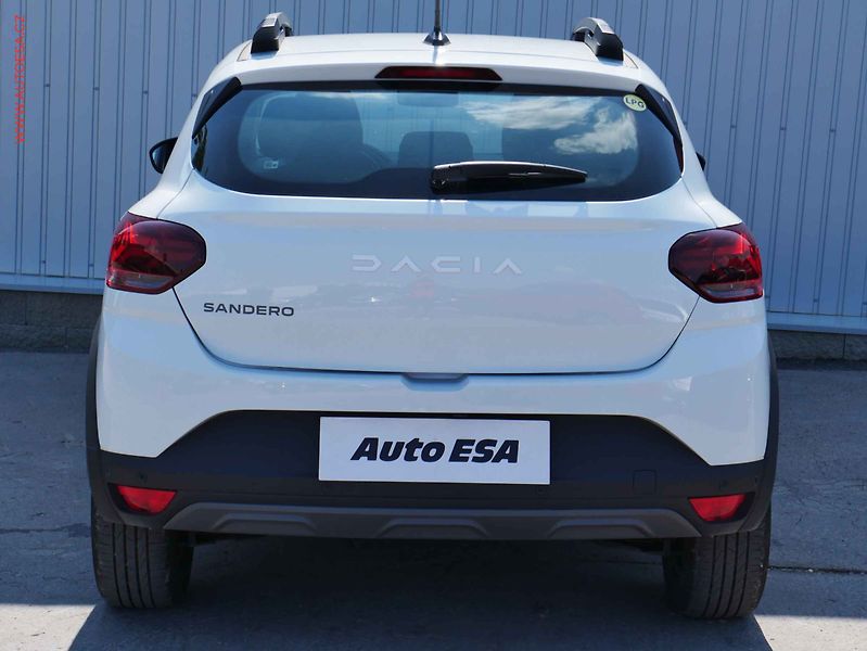 Dacia Sandero (2025) 1.0TCe, 1.maj,ČR, LED, AC - fotka 5 z 21