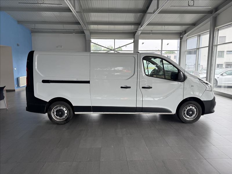 Renault Trafic 1,6   89kW,SERVISKA,2.MAJITEL - fotka 7 z 26