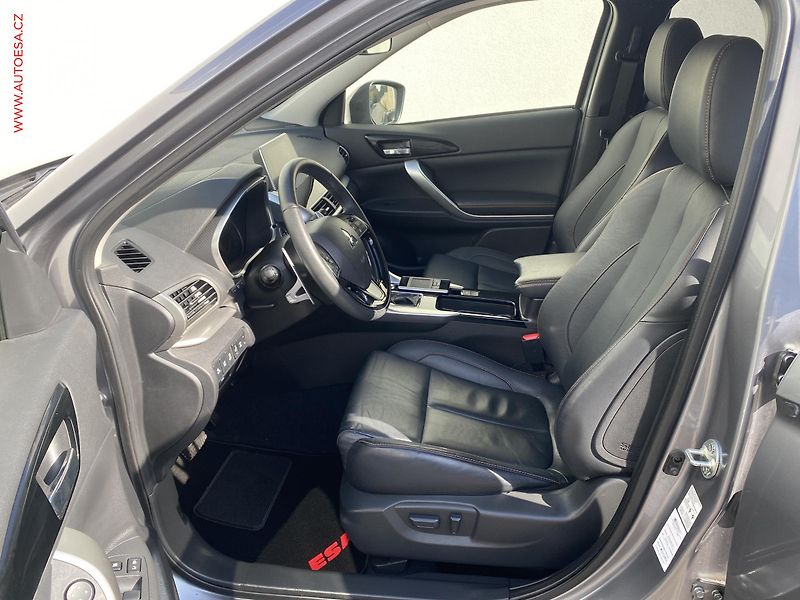 Mitsubishi Eclipse Cross (2018) 1.5T-MiVEC 4x4, AT, kůže - fotka 9 z 21