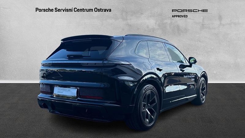 Porsche Cayenne Turbo Electric - fotka 6 z 25