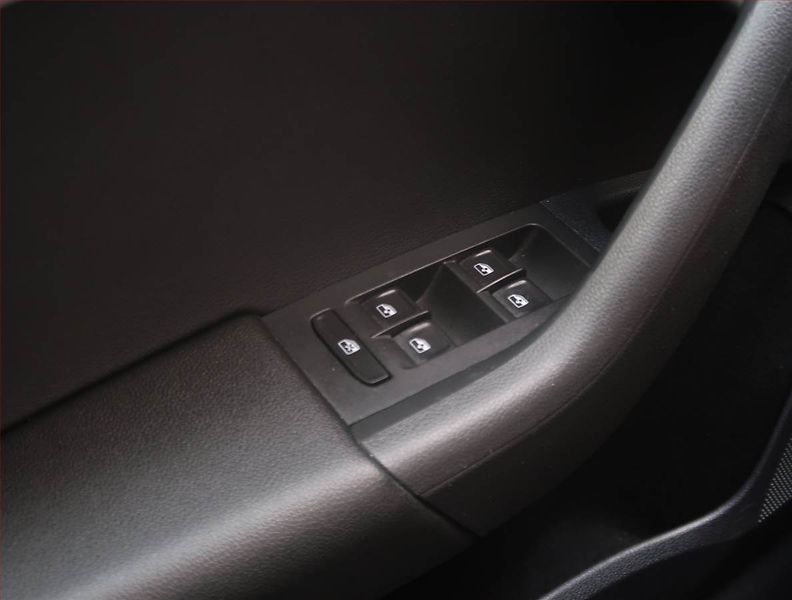 Škoda Octavia (2019) Style Plus 2.0 TSI - fotka 20 z 23
