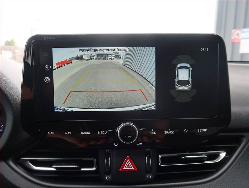 Hyundai i30 (2023) 1.5 DPI, Serv.kniha, Navi - fotka 16 z 20