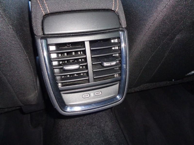 Škoda Scala 1.5 TSI DSG Selection  110 kW - fotka 24 z 28