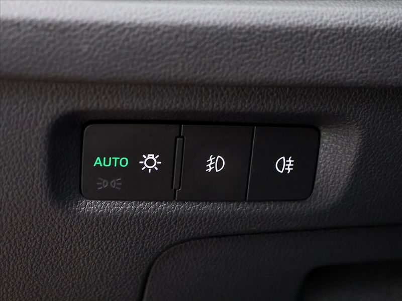Škoda Octavia 2,0 TSI 180kW DSG CZ RS LED - fotka 16 z 31