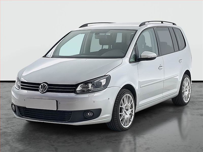 Volkswagen Touran (2014) 1.6 TDI, Automat, Xenony - fotka 2 z 16