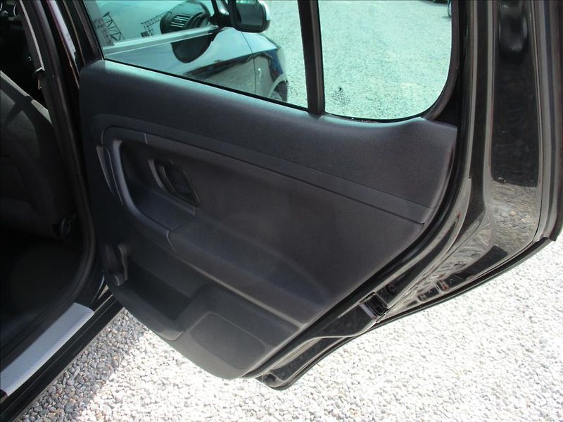 Škoda Fabia 1,2 TSI, digi klima, serviska, - fotka 12 z 33