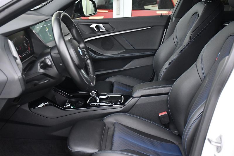 BMW Řada 2 218d M-SPORT 1M ČR ACC - fotka 13 z 45