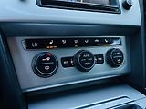 Volkswagen Passat 2.0TDI MANUÁL VÝHŘEV KAMERA - náhled 38