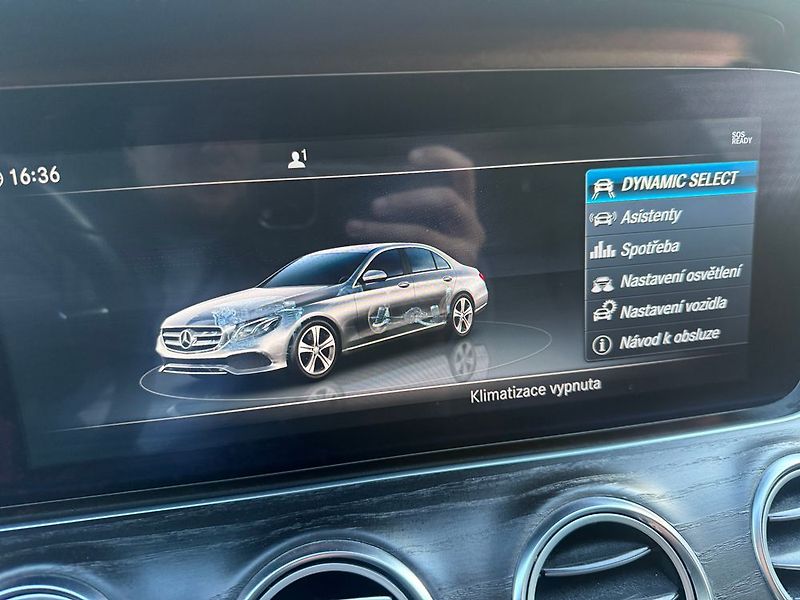 Mercedes-Benz Třídy E (2016) - fotka 25 z 51