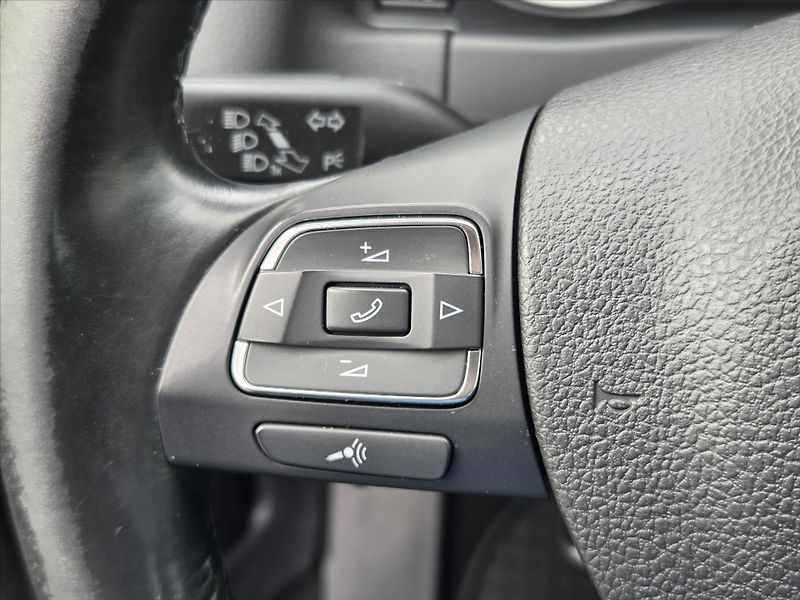 Volkswagen Tiguan 2,0 TDi DSG 4x4 Tažné z. Track - fotka 14 z 24