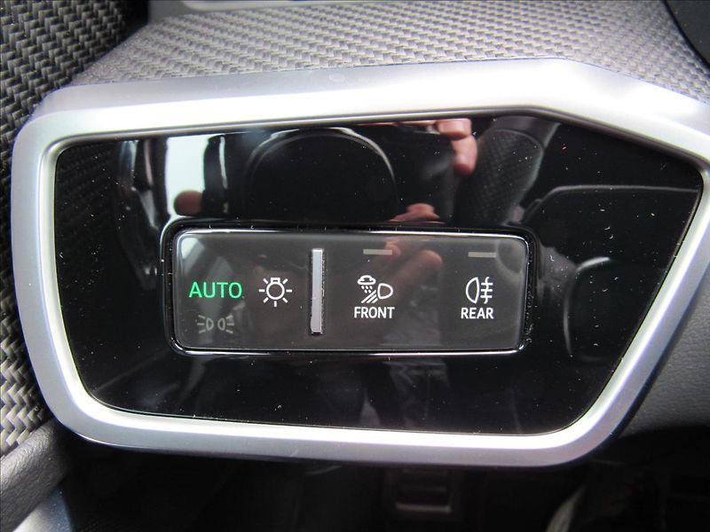Audi S6 3,0 TDI 253kW Avant Quattro - fotka 29 z 37