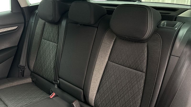 Škoda Karoq 2.0 TDI DSG 4x4 Style - fotka 16 z 27