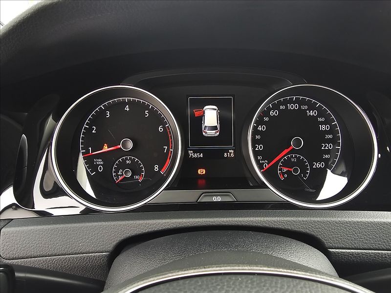 Volkswagen Golf VII 1,4 TSi Highline NAVI - fotka 16 z 52