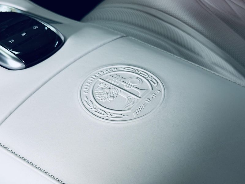 Mercedes-Benz Třídy S (2018) S63 COUPE CARBON EXT+INT MAX V - fotka 29 z 48