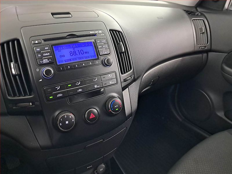 Hyundai i30 (2007) 1.4 CVVT, ČR,1.maj, po STK - fotka 12 z 18
