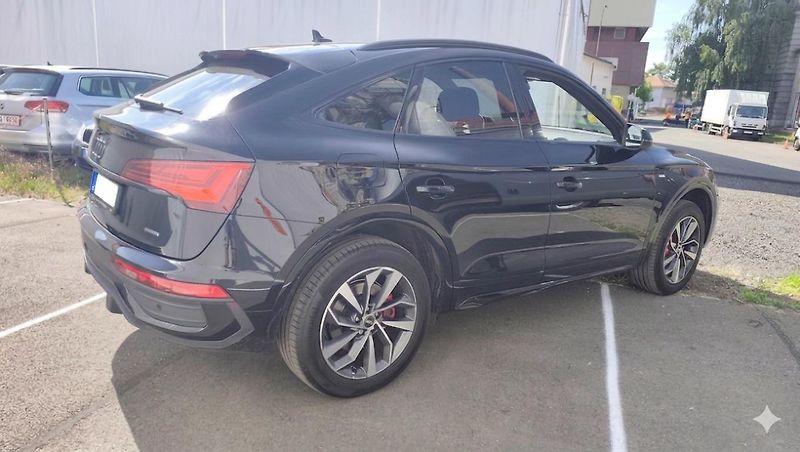 Audi Q5 (2023) Sportback S-line, B&O, Quattro - fotka 6 z 47