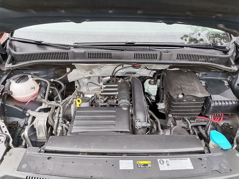 Volkswagen Sharan (2016) 1.4TSi 110kw LIFE 7míst - fotka 20 z 25