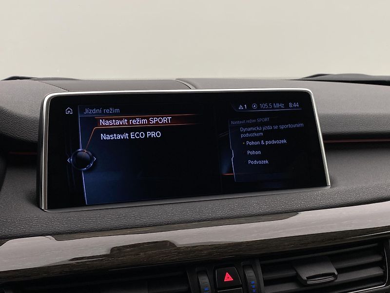 BMW X5 XDRIVE 30d AUT CZ - fotka 48 z 65