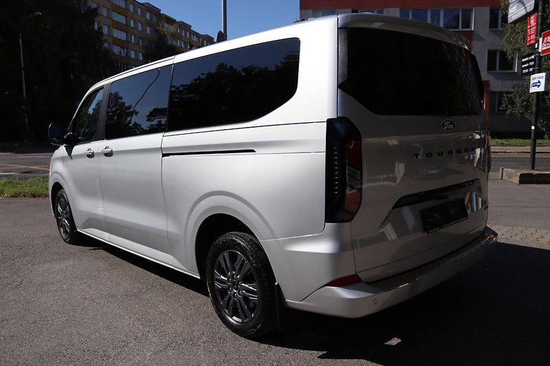 Ford Tourneo Custom Ford Tourneo Custom titaniumL2 - fotka 15 z 55