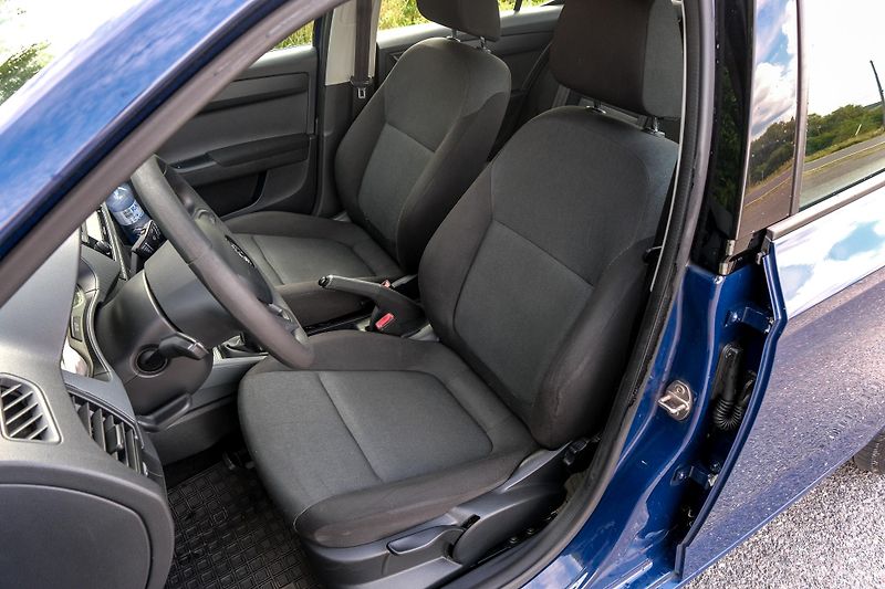 Škoda Fabia (2018) po servisu | vyhř. sedadla - fotka 5 z 16