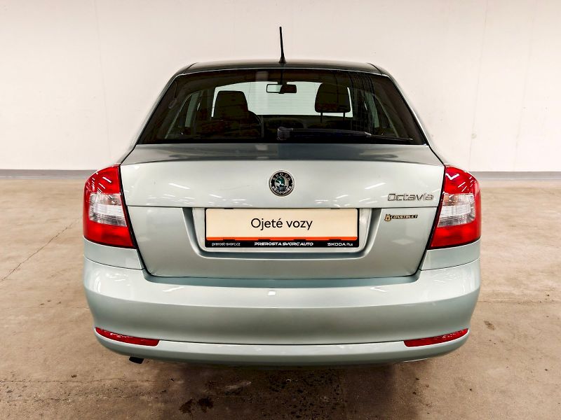 Škoda Octavia (2011) 1.2 TSI 77kW Ambition Plus - fotka 20 z 22
