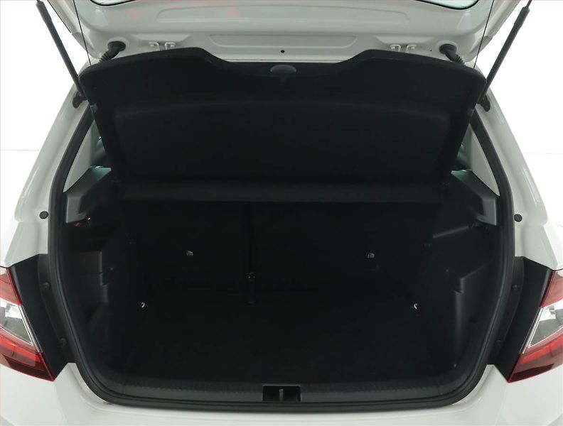 Škoda Fabia (2021) Style 1.0 TSI, ČR,1.maj - fotka 14 z 15