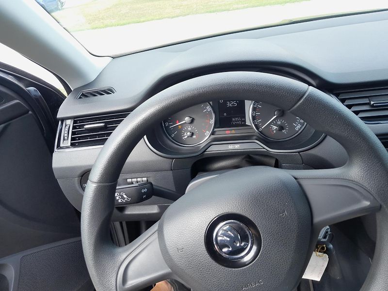 Škoda Octavia (2016) 1,2 TSI Serviska 2x klíč - fotka 15 z 17
