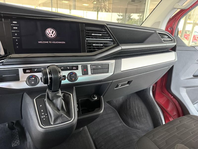 Volkswagen Multivan T6.1 2,0TDI DSG*Full LED*Navi - fotka 20 z 32