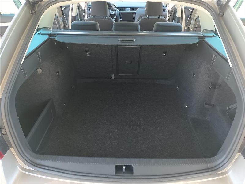 Škoda Octavia 1,4 TSI,110KW,AT,NAVI,SERVIS - fotka 19 z 43