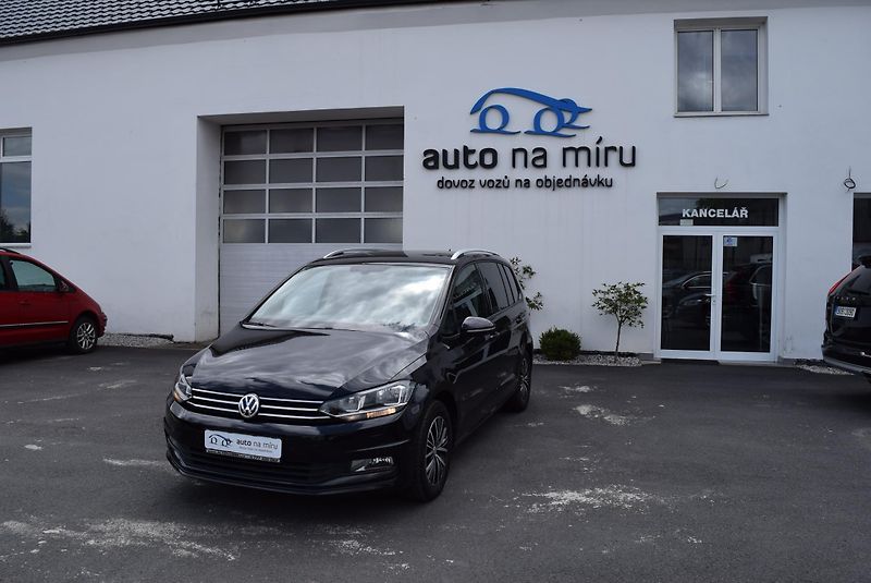 Volkswagen Touran (2017) 1.4TSI 110kw CLBMT TAŽ NAV APP - fotka 1 z 50