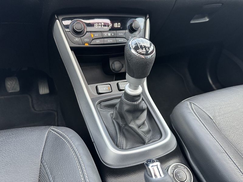Suzuki SX4 S-Cross (2018) 1.4i BoosterJet AWD LED Navi - fotka 10 z 50