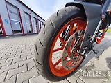 KTM 125 Duke (2021) - náhled 9