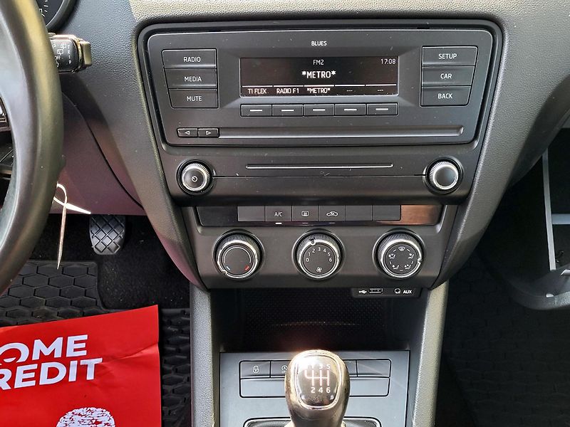 Škoda Octavia 1,2 TSi PO ROZVODECH, 1.maj - fotka 29 z 36