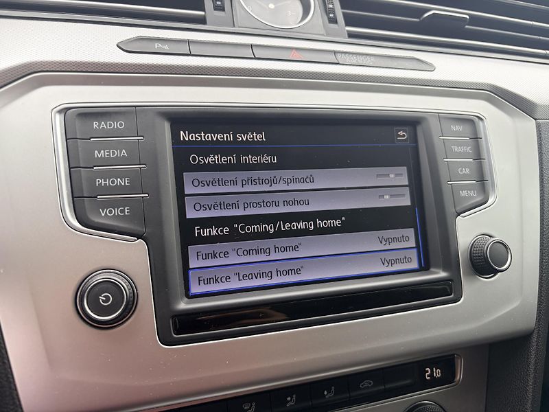 Volkswagen Passat 2.0TDI 110KW MANUAL MATRIX - fotka 42 z 62